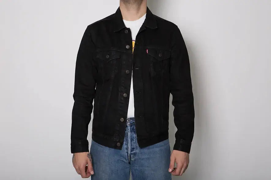 Branded denim jackets - Lux Vintage Wholesale - Italian Vintage clothing