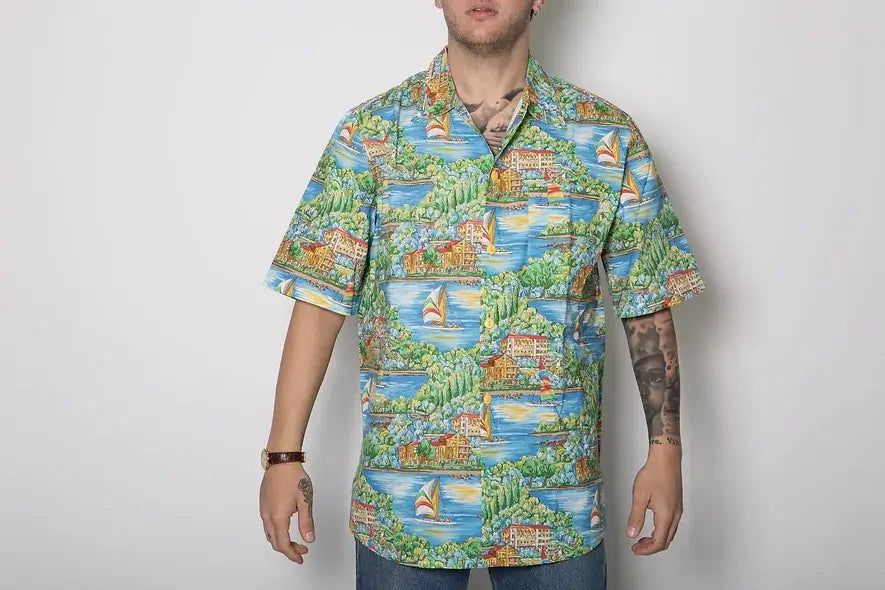 Hawaiian shirts - Lux Vintage Wholesale - Italian Vintage clothing