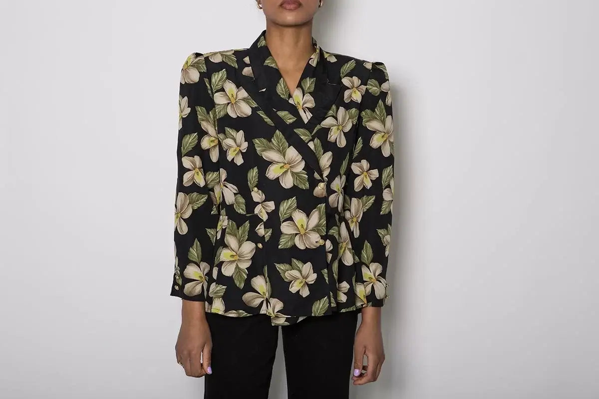 Light Blazers - Lux Vintage Wholesale - Italian Vintage clothing