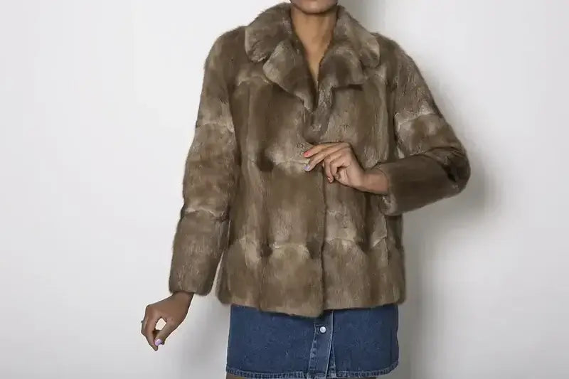 Kilo Woman Fake Furs - Lux Vintage Wholesale - Italian Vintage clothing